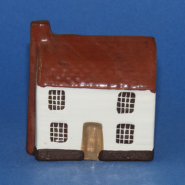 Image of Mudlen End Studio model No 8 Clapperboard House